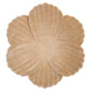 Kleine beige Shellie schaal met bloemvormige design.