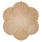 Beige petalvormige schaal van keramiek voor decoratie.