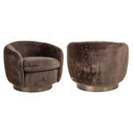 Luxe lounge stoel Colmar in chocoladebruin met zachte bekleding.