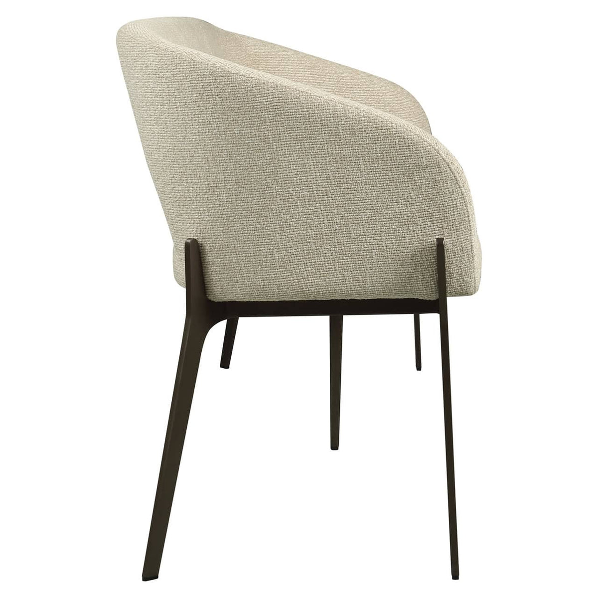 Moderne eetkamerbank Kenzi biscotti met zwarte poten en beige bekleding.