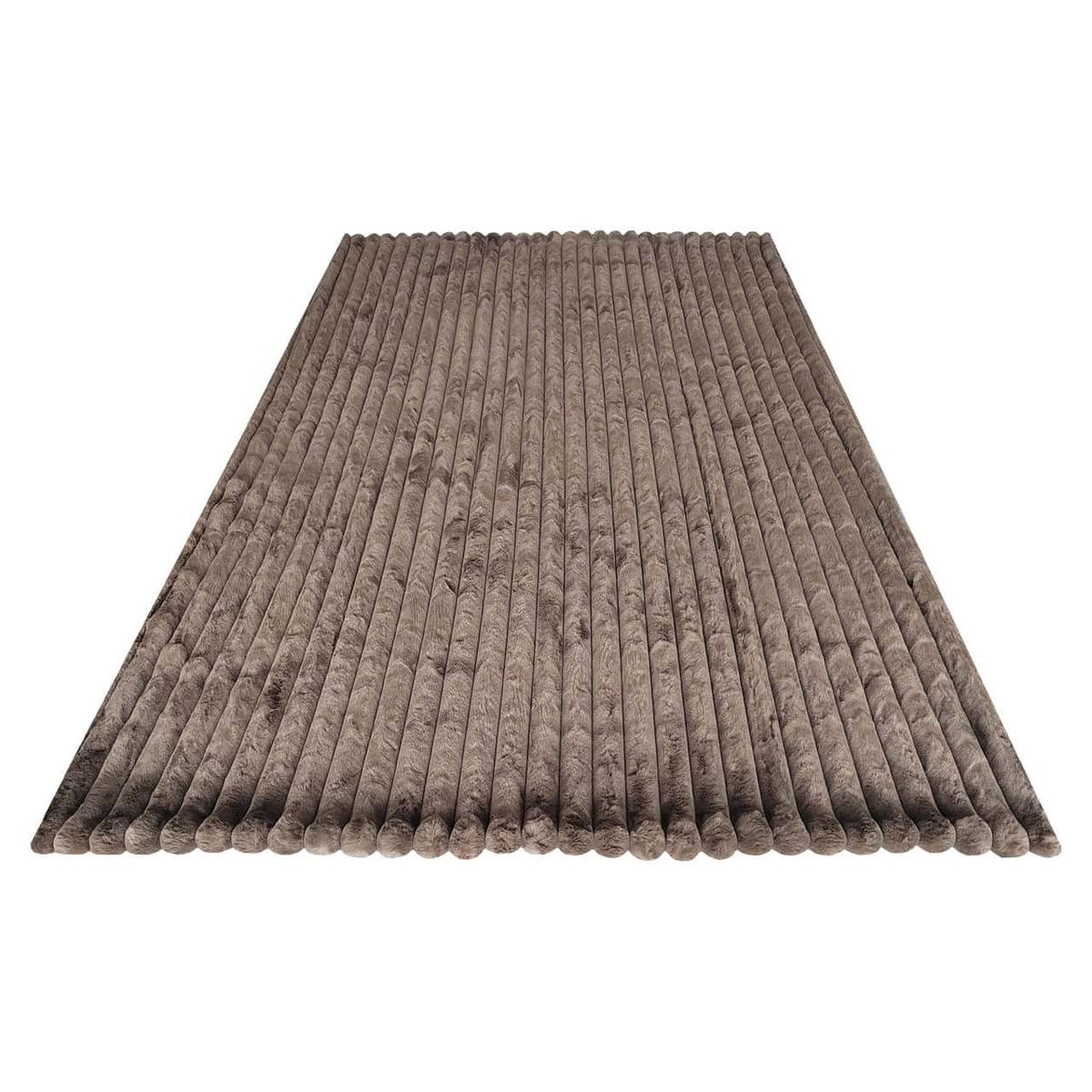 Taupe gekleed plaid tapijt van 150x200 cm voor woonkamer of slaapkamer.