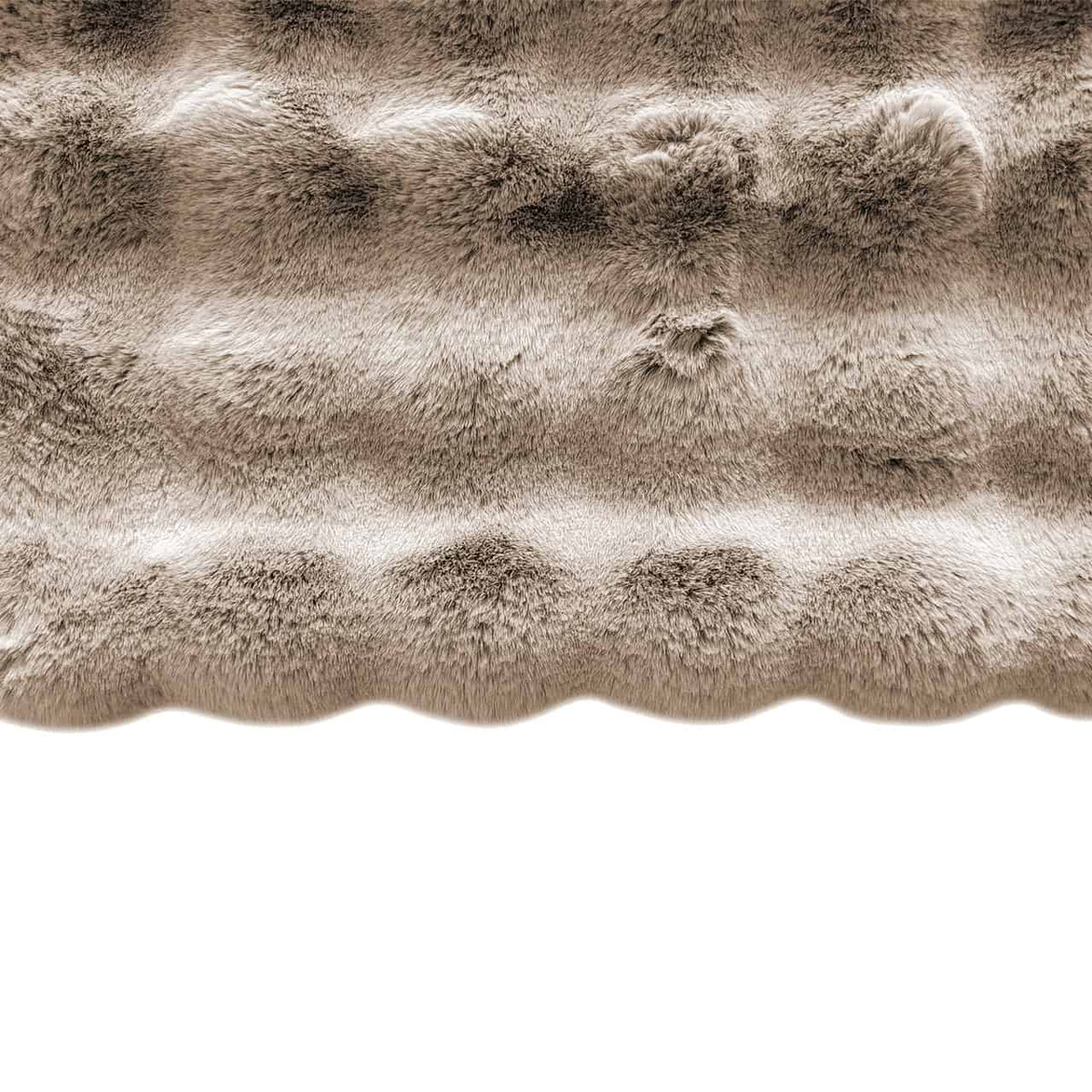 Zachte plaid Nordic pluche deken in beige, 150x200 cm, voor interieurdecoratie.