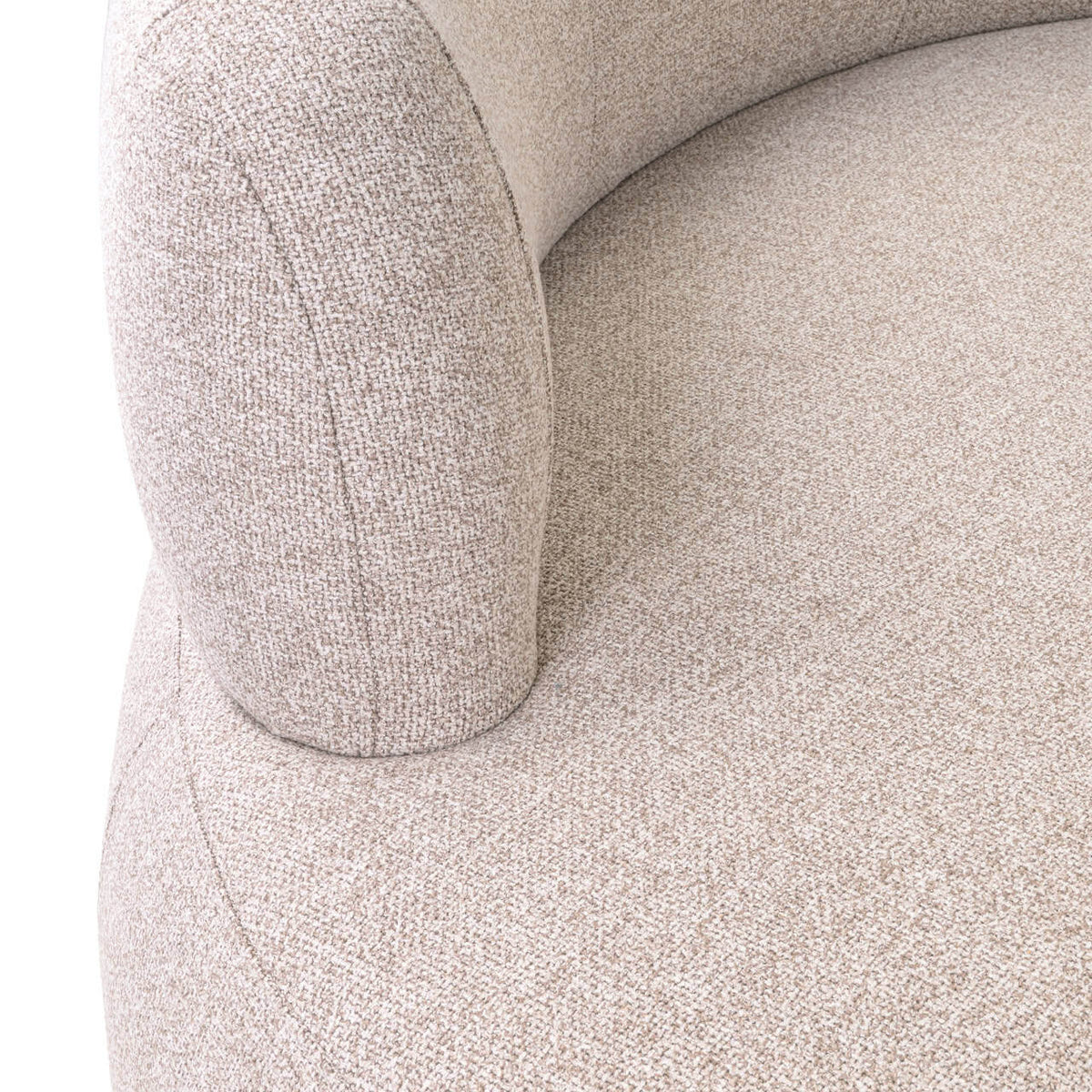 Ronde eetkamerbank Sorrobon in cayenne bruin met zachte bekleding.