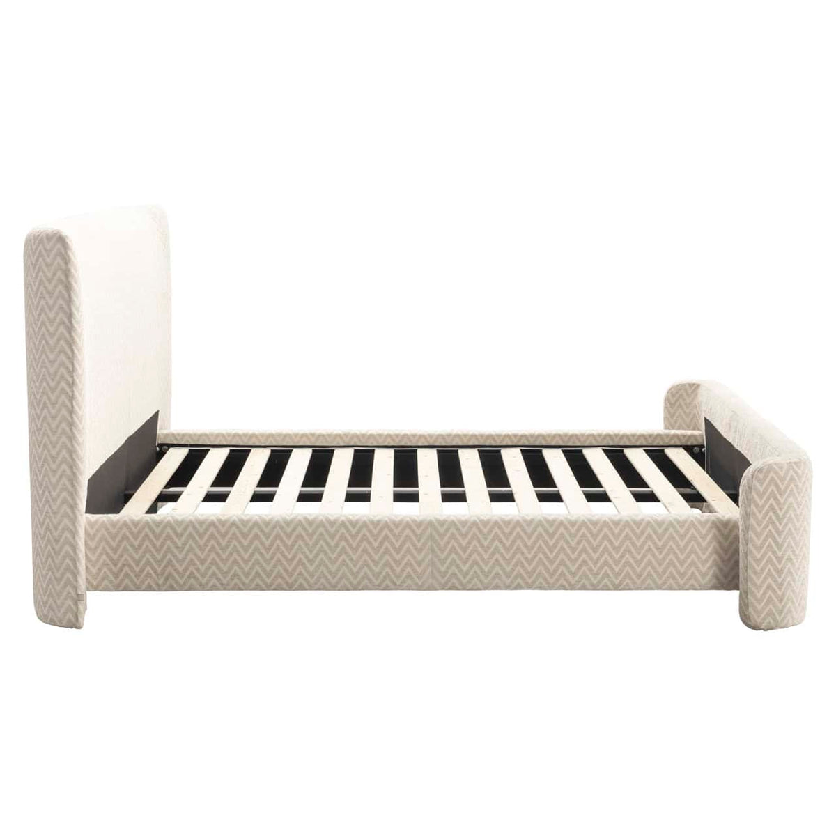 Beige chevron beddivana 160x200 met hoofdborden en lattenbodem.