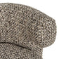 Lounge stoel Talley in cobblestone stof, close-up van de armleuning.