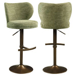 Pistache groene barstoel Amely met draaibaar ontwerp en zachte bekleding.