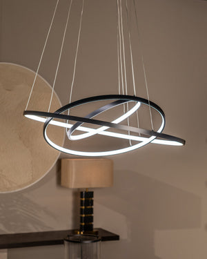Amira Csillár – fekete